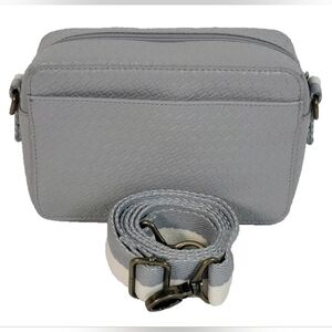 Thirty-One Boutique Crossbody Purse Whisper Grey Basket Weave